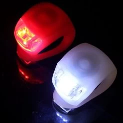 Merkloos Dutch Gadgets - Fietslampjes LED - Set Wit En Rood - Inclusief Batterijen -Fietsenwinkel 1200x1197