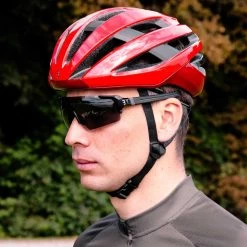 BBB Cycling FullView Fietsbril - Frameless Zonnebril - Wielrenbril Met 3 Lenzen - Glanzend Zwart - BSG-63 20 BBB Cycling FullView Fietsbril - Frameless Zonnebril - Wielrenbril Met 3 Lenzen - Glanzend Zwart - BSG-63 -Fietsenwinkel 1200x1200 170