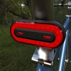 Trustic EVO | Fietsverlichting | Oplaadbaar | Fietslamp | Verschillende Standen | Licht Sensor | Waterbestendig | Set -Fietsenwinkel 1200x1200 301
