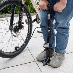 RYER Fietspomp Pro - Drukmeter - Inclusief Banden Reparatieset -Fietsenwinkel 1200x1200 625