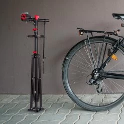 LifeGoods Fiets Montagestandaard - Fietsreparatie Racefiets / MTB - Incl. Stuurhouder - Zwart/Rood -Fietsenwinkel 1200x1200 788