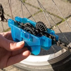 MMOBIEL Fietsketting Reiniger Schoonmaak Schrobber Met Roterende Borstels - Ketting En Versnelling Cleaner Fiets Onderhoud Gereedschap Set Accessoires Voor Race Fietsen En Mountainbikes -Fietsenwinkel 1200x1200 842