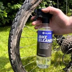 Velorest Total Bike Bundle - Fietsonderhoudsmiddelen - Fiets Reiniging & Onderhoud - Fietsreiniginsset - Fietsketting Reiniger Set - Kettingwax - Kettingolie Fiets - Ketting Reiniger Fiets - Chain Cleaner - Bike Cleaner - Showroom Ready -Fietsenwinkel 1200x1200 883