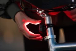 AXA Niteline 11 LED Fietsverlichting - Fietslampjes Voor En Achter - Batterij 11 AXA Niteline 11 LED Fietsverlichting - Fietslampjes Voor En Achter - Batterij -Fietsenwinkel 1200x800 167