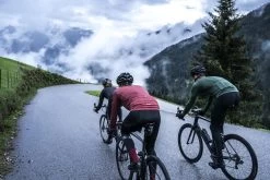 Rogelli Focus - Lange Fietsbroek Met Bretels - Heren - Maat M - Zwart 9 Rogelli Focus - Lange Fietsbroek Met Bretels - Heren - Maat M - Zwart -Fietsenwinkel 1200x800 76