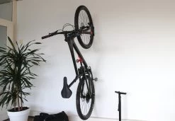 BBB Cycling Parkinglot Fietsdrager - Muurbeugel Fiets - Fietsbeugel - Ruimtebesparend - Voor Verschillende Soorten Fietsen - BTL-126 -Fietsenwinkel 1200x830