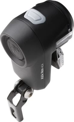 AXA Nox City 4 Lux - Fietslamp Voorlicht - LED Koplamp - Fietslicht Op Batterij - Zwart -Fietsenwinkel 731x1200 1