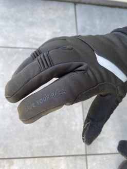 Luxe Winter Handschoen - Warm Door Dikke Stof En Thinsulate - Waterproof - Windvrij - Touchscreen Fietshandschoen - Reflecterend - Unisex R2 - Storm Winter Fietshandschoenen - Zwart - Maat XL / 9 -Fietsenwinkel 899x1200 3